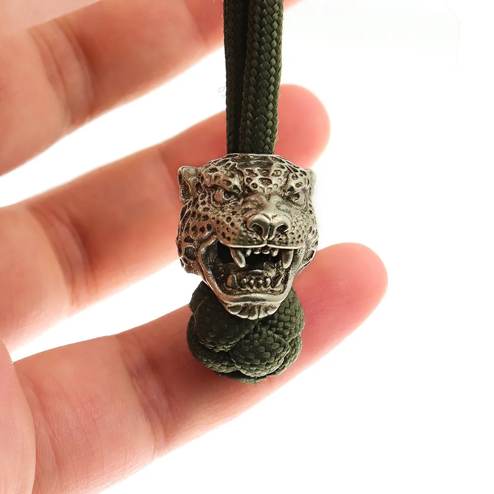 HAEDC Brass Leopard Pendant Paracord DIY Pendant Keychain Outdoor Small Tool Pendant