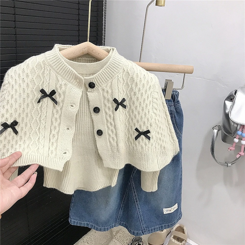 Girls cape shawl jumper set new children's fashionable knitwear female baby bottoming shirt two-piece set