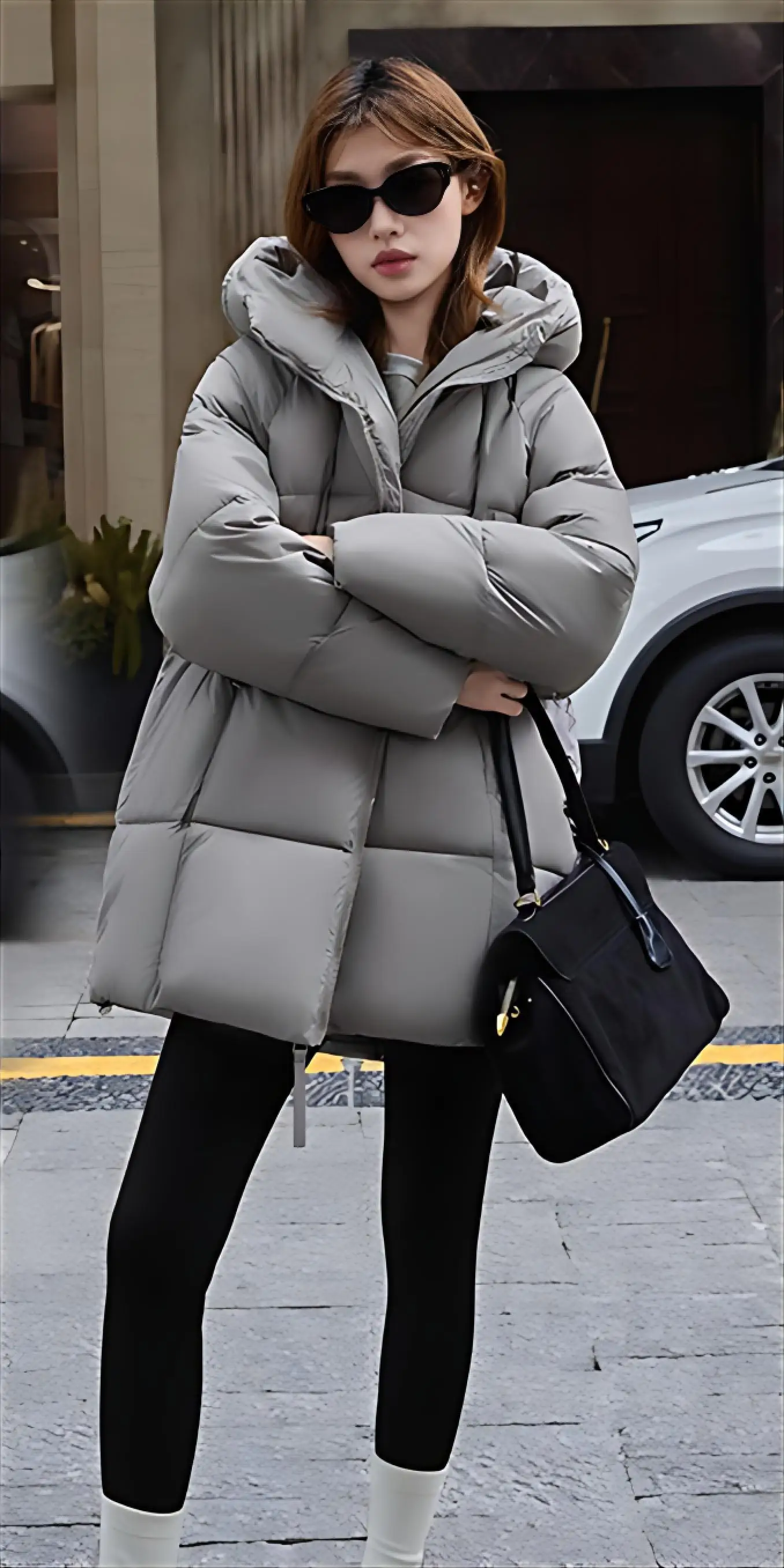 

Puffer Parkas Unisex Womens Buttonless No Buttons Without Lacking Missing Absent Devoid Free Empty Bare Destitute Clear Neutral