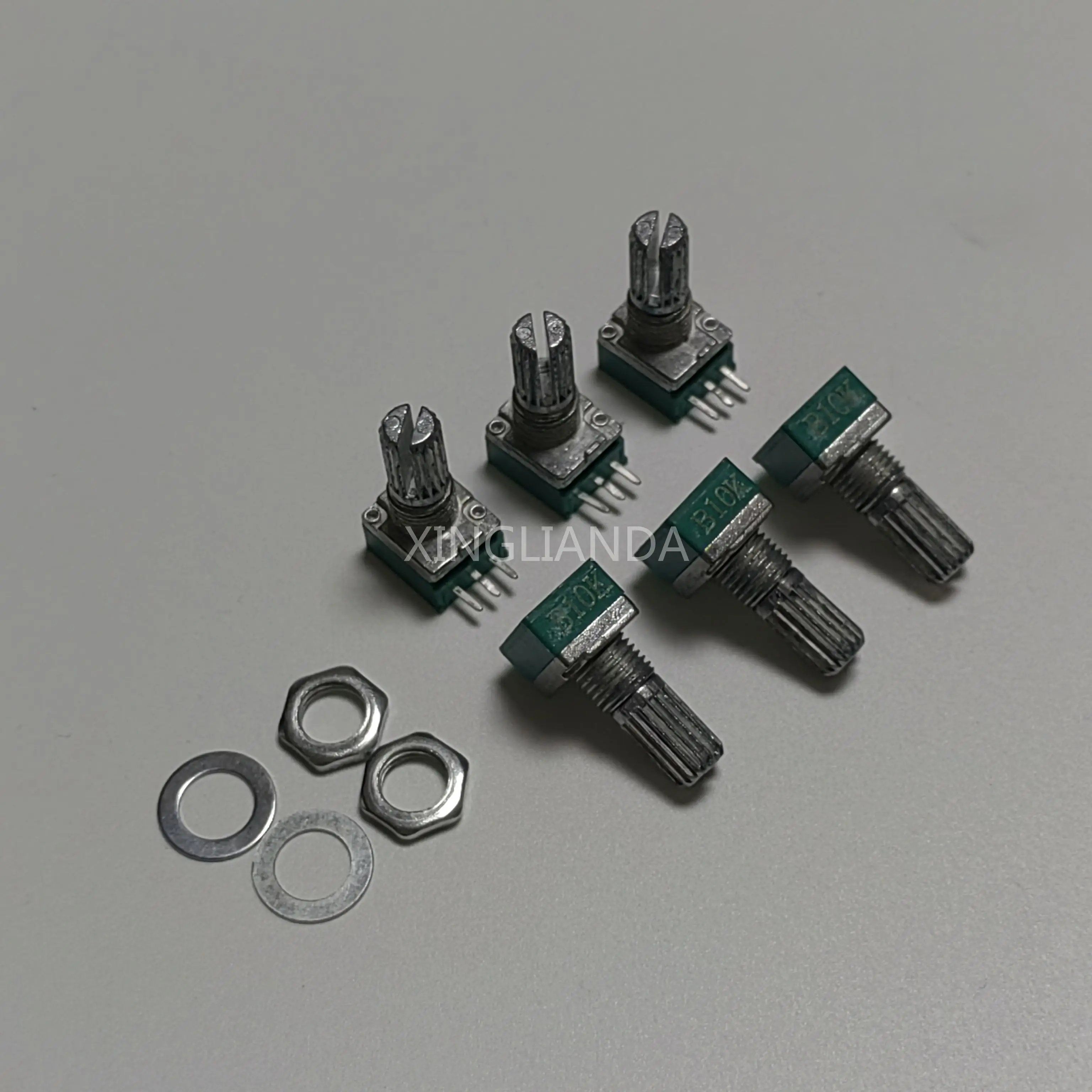 20PCS RV097 3PIN 1K 5K 10K 20K 50K 100K 500K (Without Switch) Audio Shaft 15mm Amplifier Sealing Potentiometer