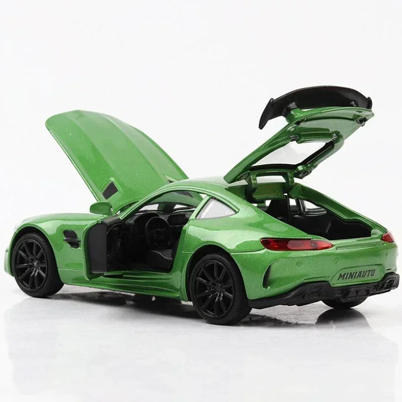 1:32 AMG GTRของเล่นรถโลหะของเล่นกีฬารถเสียงและแสงของเล่นดึงกลับMustangรถของเล่นเด็กของขวัญของเล่นรัก