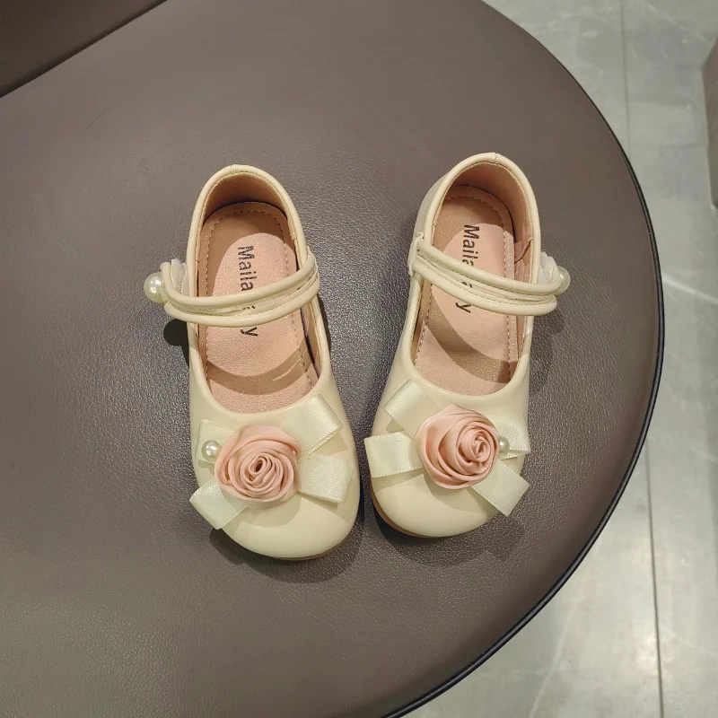 Zapatos de princesa para niñas, zapatos de cuero con flores, a la moda, elegantes, para baile, fiesta y boda, 2024