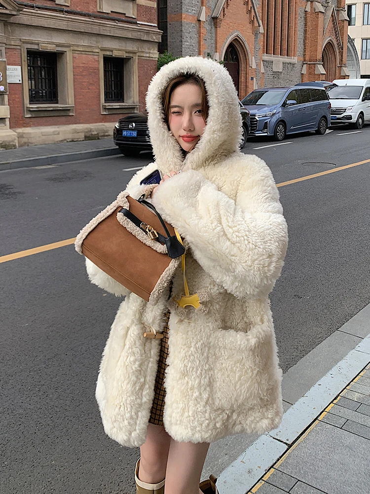 

Hooded Horn Button Coat Women's SolidColor Thickened Warm Windproof Fur Integrated Mid-Length Winter Fashion All-Matching Casual