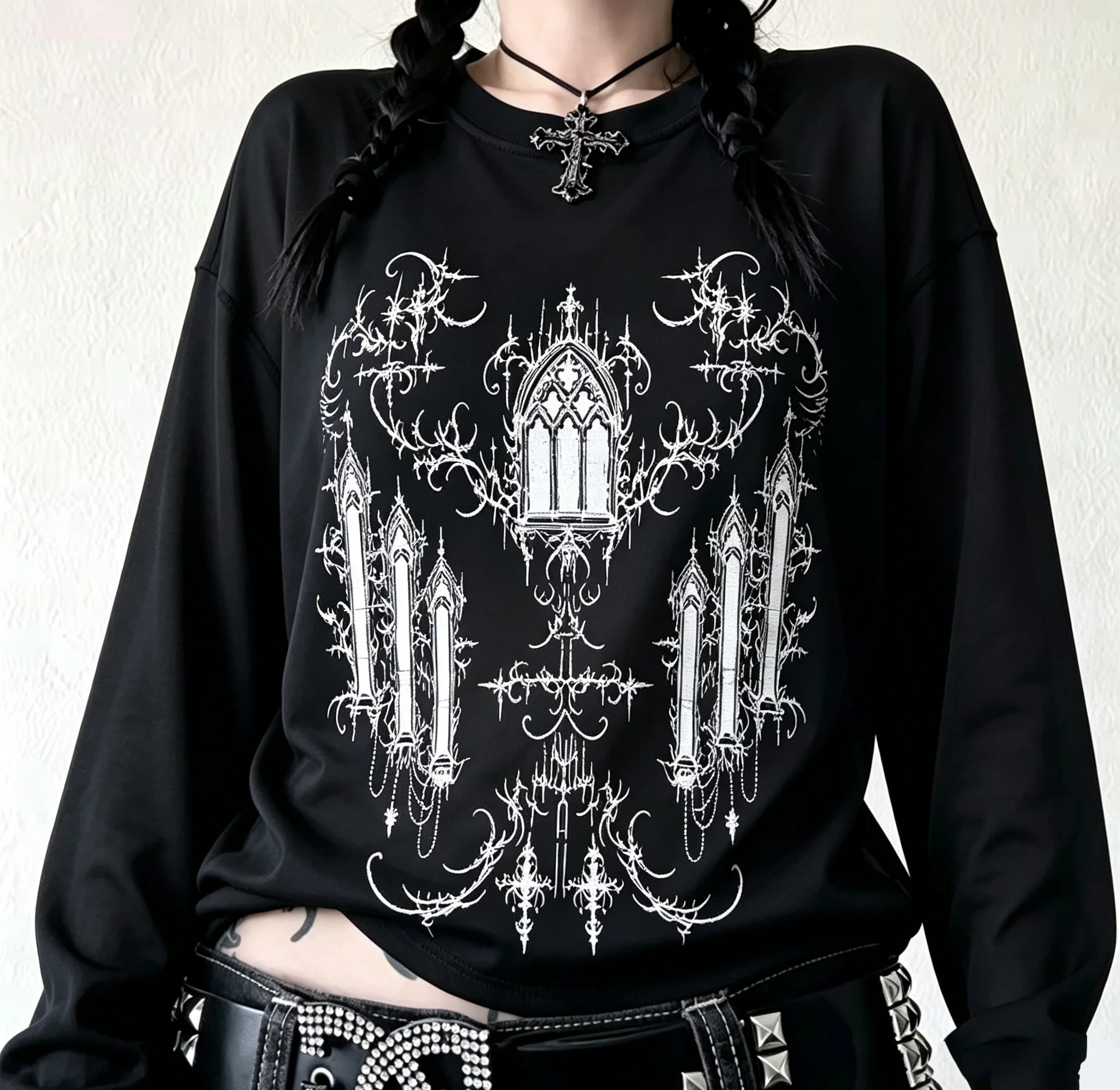 Women Gothic Long Sleeve T‑Shirt Cathedral Window Thorn Print Crewneck Loose Punk Streetwear Black Tee Autumn Winter Daily Top