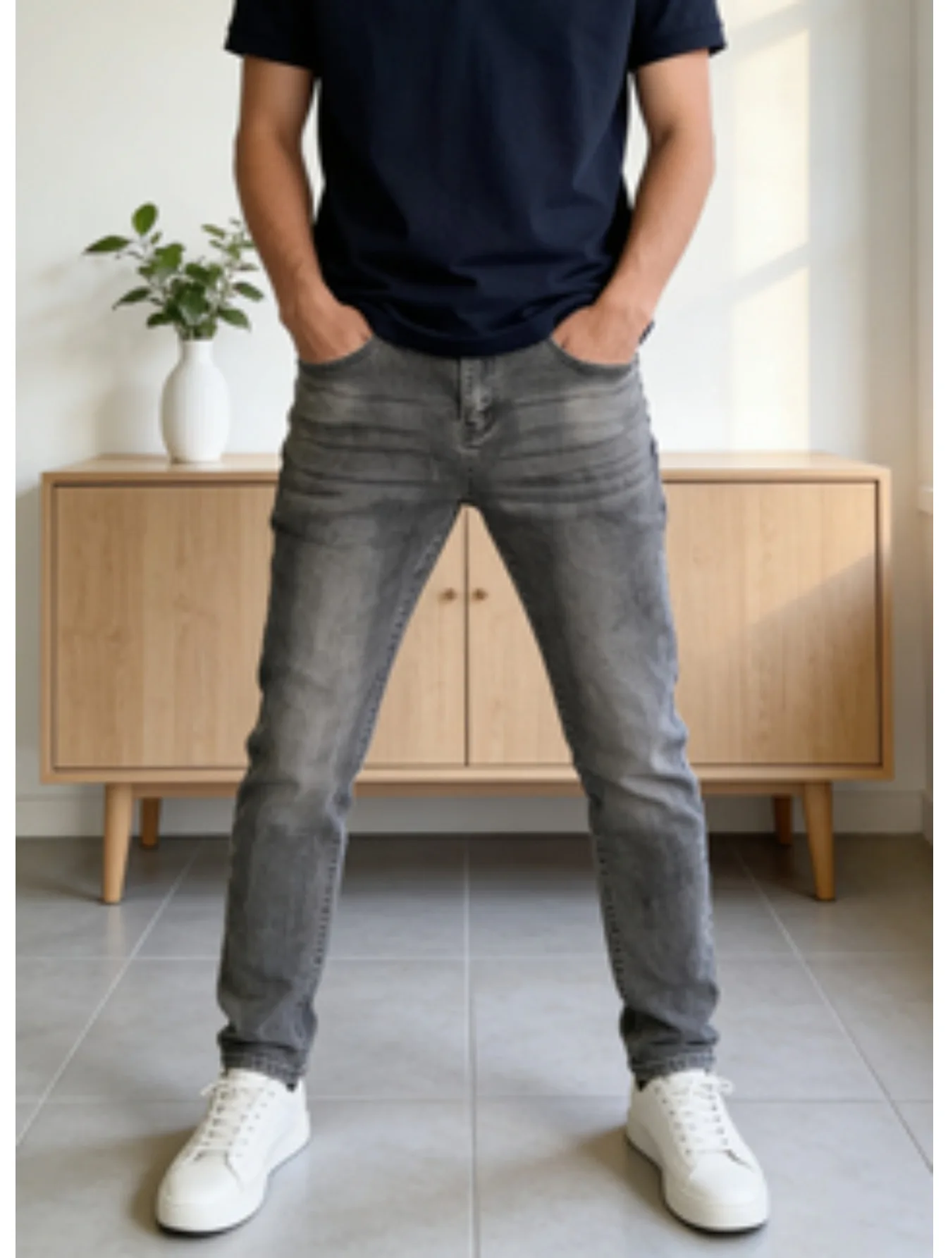 

1 пар мужских удобных повседневных джинсов в уличном стиле, весна-лето, подходят для прогулок по городу и активного отдыха на природе.