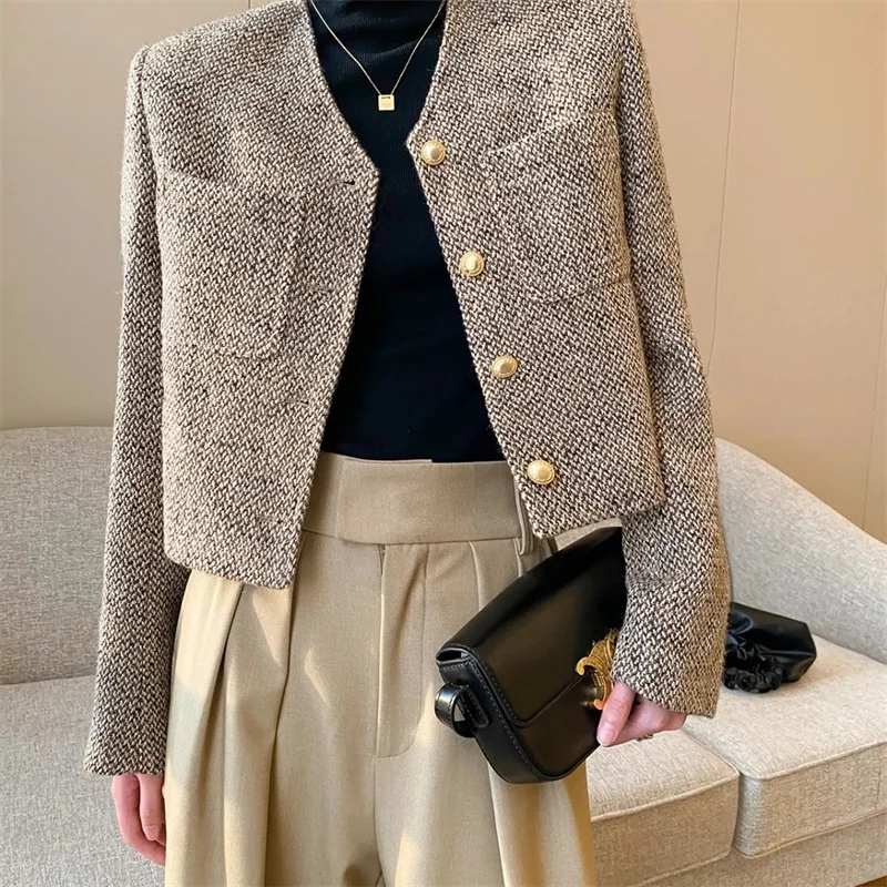 

2025 Cropped Tweed Jackets for Women Chic Elegant Short Autumn Coat Women Korean Pocket Slim Single-Breasted Casual Jackets