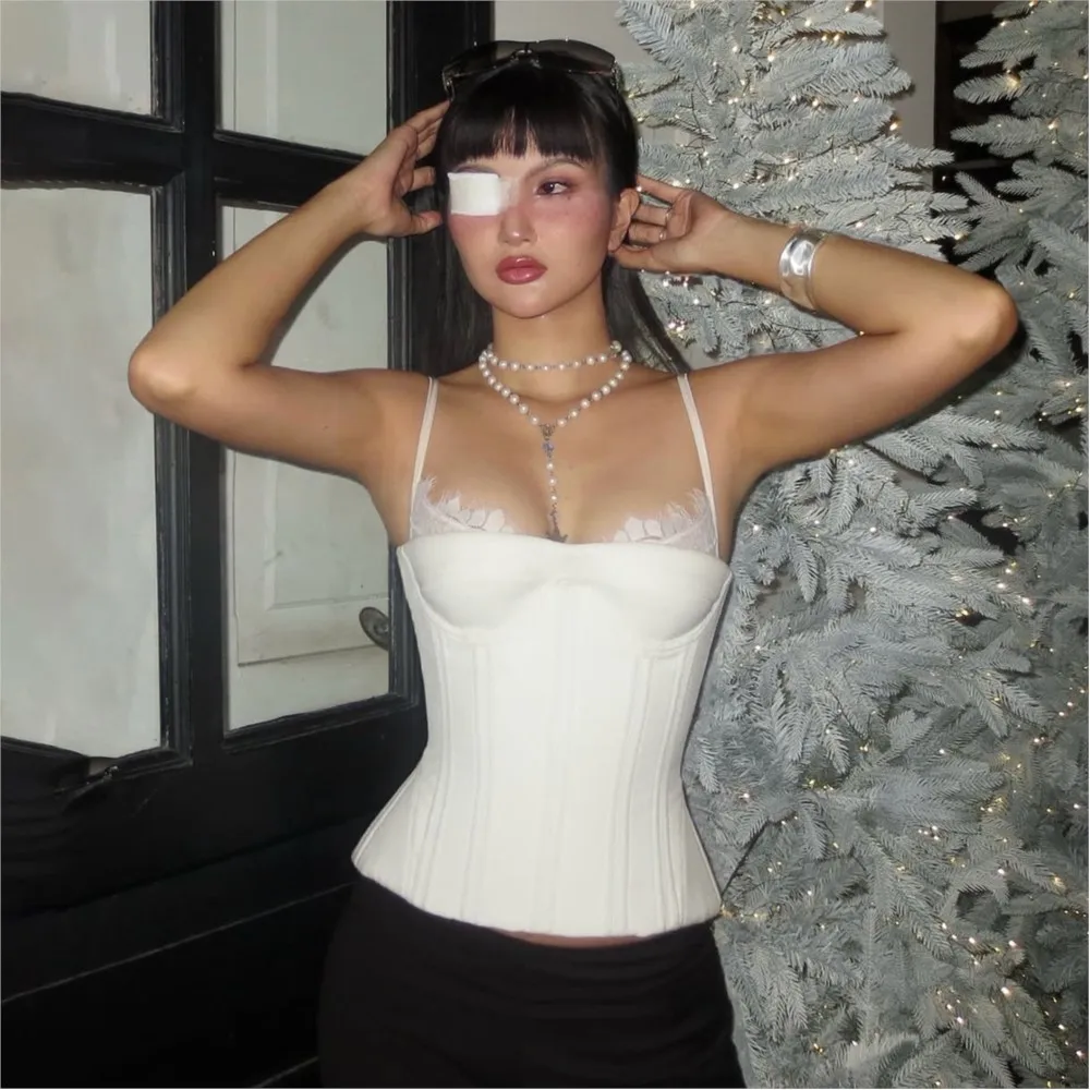 

2026 Tighten The Waist Blusa T Shirt Tees Temperament Hot Girl Style Women's Clothing Slim Lace Patchwork Solid Color Sleeveless