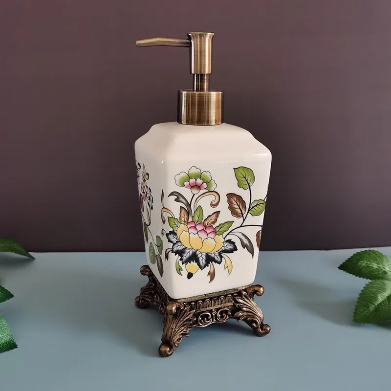 Liquid Soap Dispenser Ceramic Bathroom Emulsion Bottle Hand Press Type Antique Carved Base Girl Friend Gift European Style 340ML