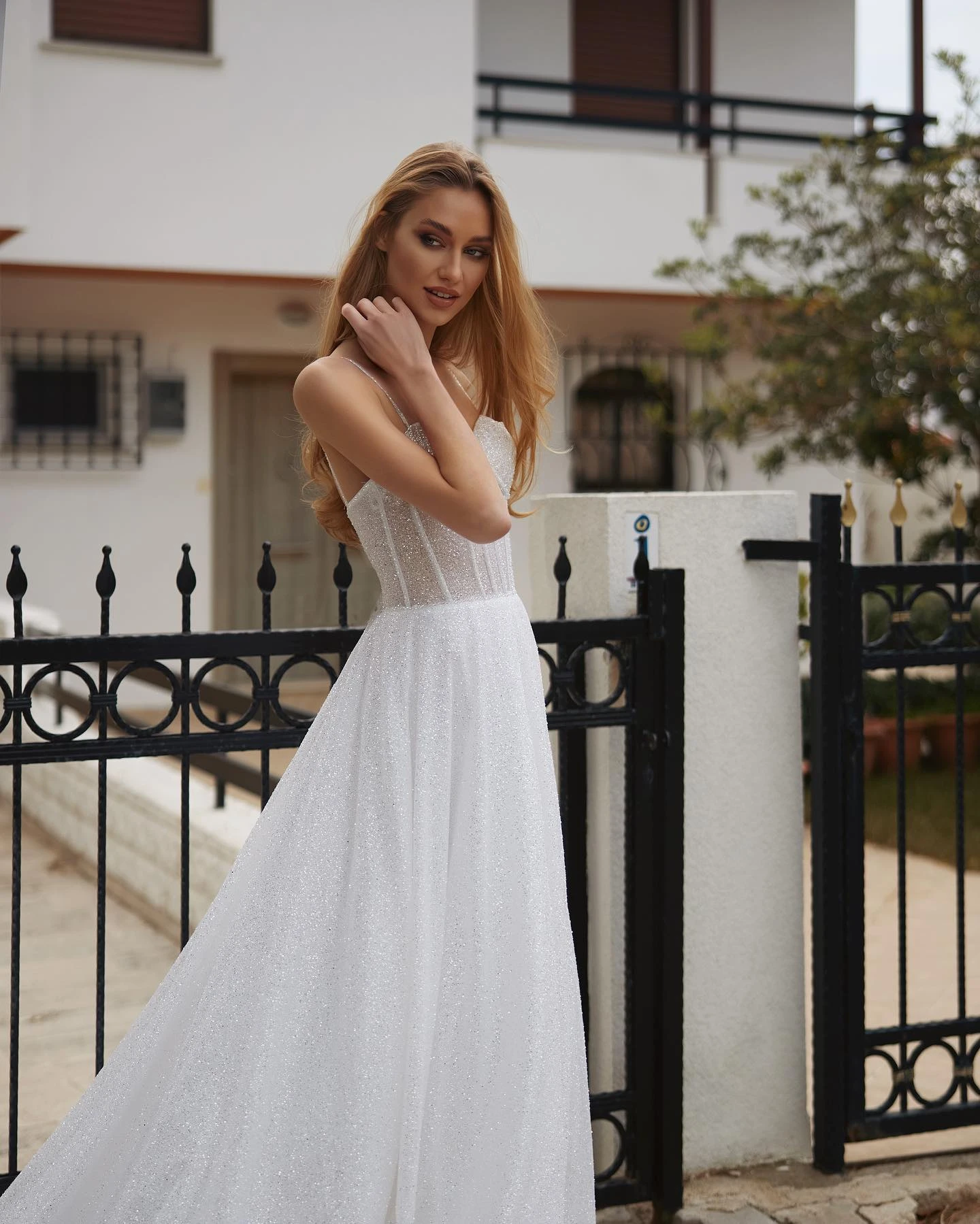 Sweetheart Spaghetti Strap Glitter Tulle A Line Wedding Dress Cathedral Train Bridal Gown Vestidos De Novia Custom Plus Size