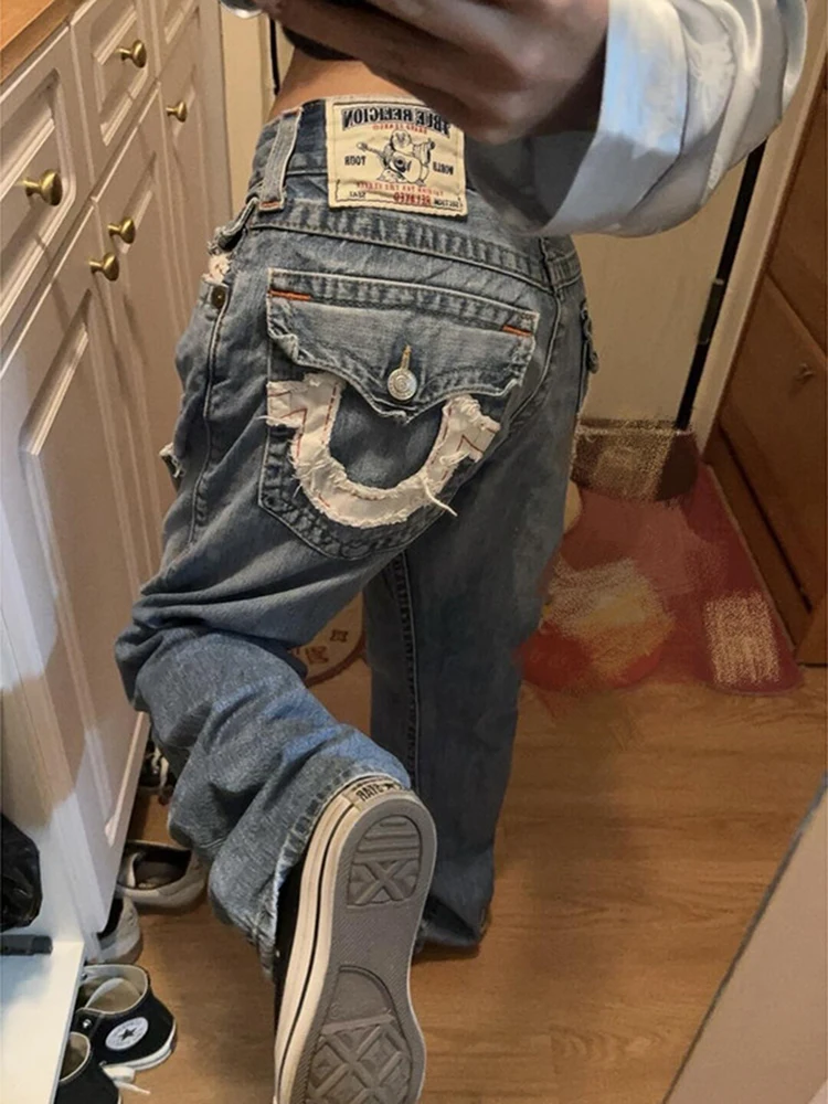 

American style retro niche design embroidered jeans women's 2025 autumn and winter new loose street straight leg pants