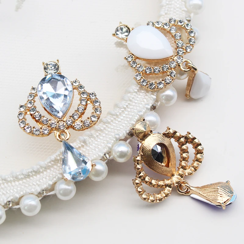 10Pcs/lot  Gold Crown Drop Shaped Acrylic Pendant DIY Costume Decorative Wine  Gift Box Rhinestone Accessories