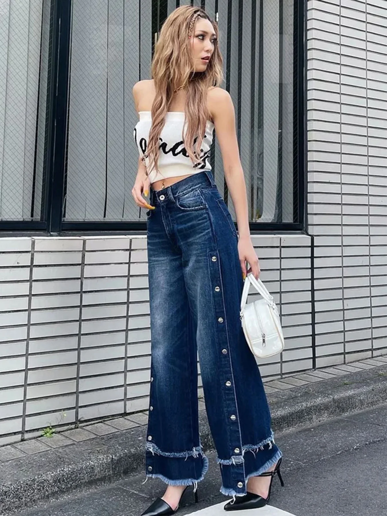 

Women's casual wide-leg jeans, mid-rise, fashionable adjustable side buttons, double-layer frayed hem, ankle-length, essential f