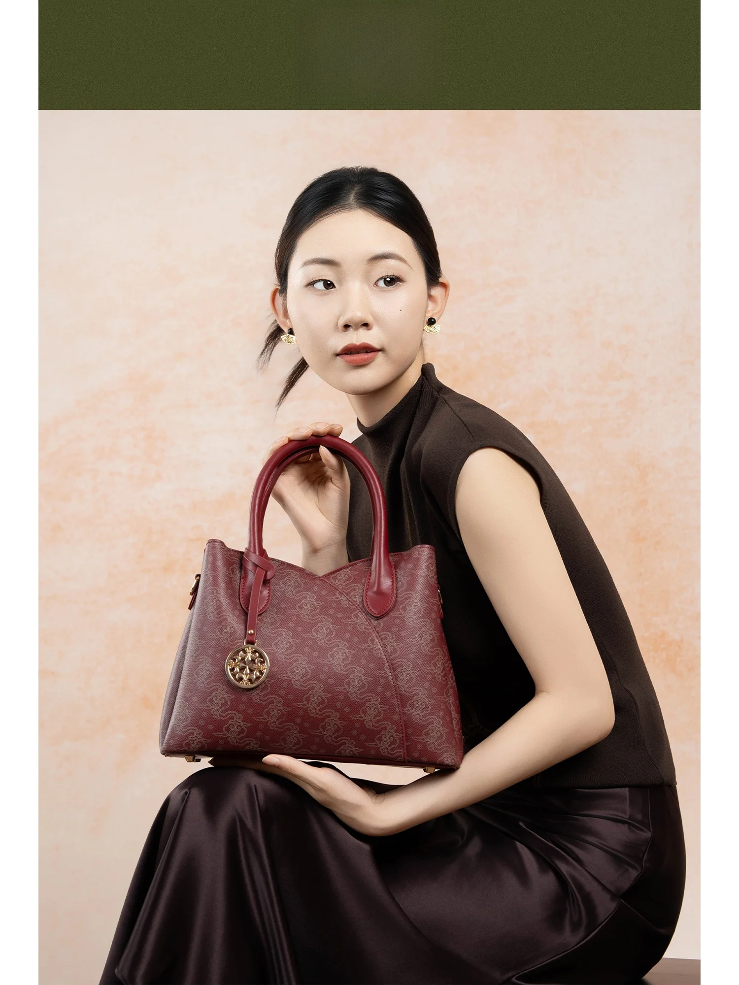 elegante-borsa-a-tracolla-con-motivo-a-nuvole-borsa-da-pendolare-rossa-portafortuna-alta-estetica-bellezza-orientale