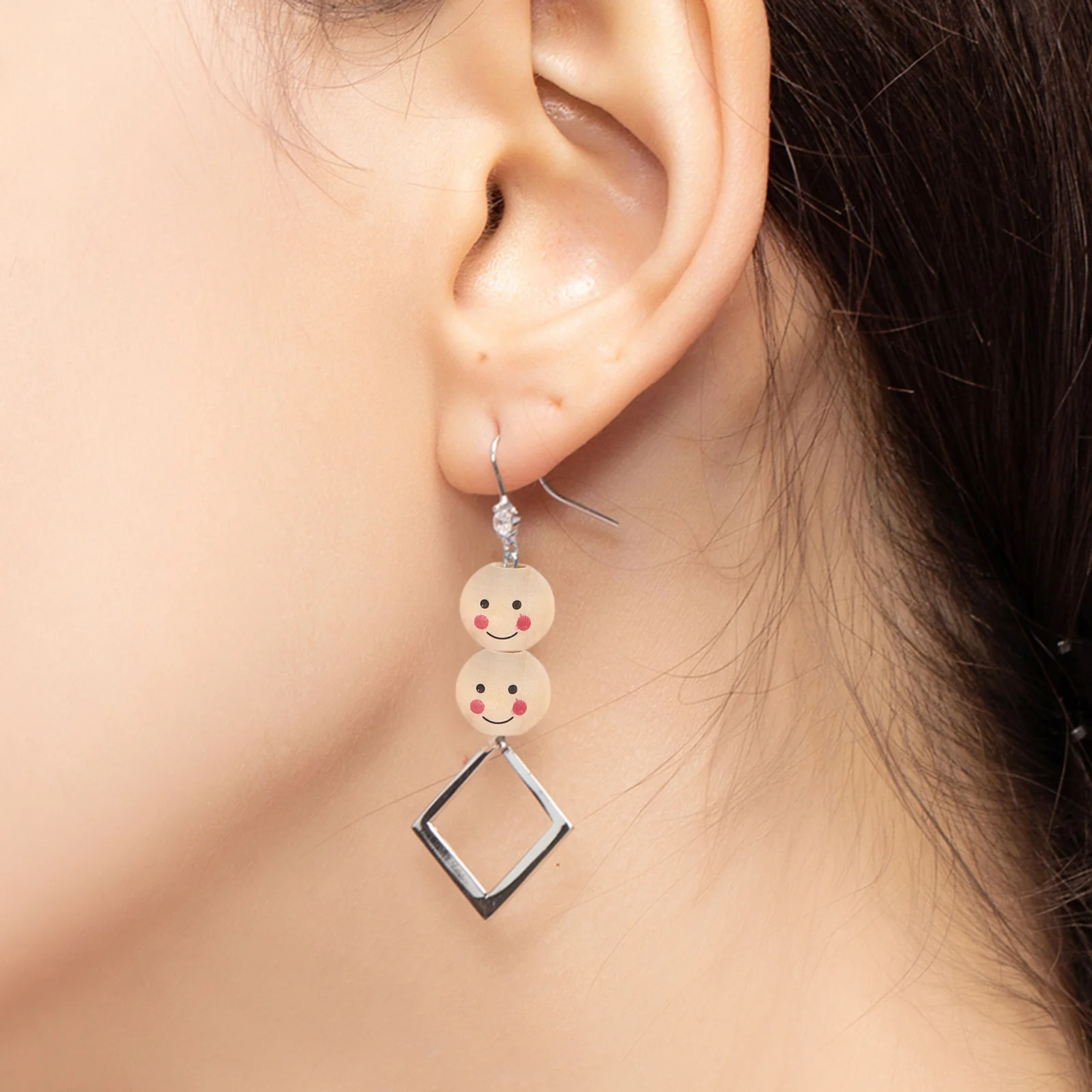 100 шт., детские бусины, деревянные бусины с улыбкой для изготовления ювелирных изделий