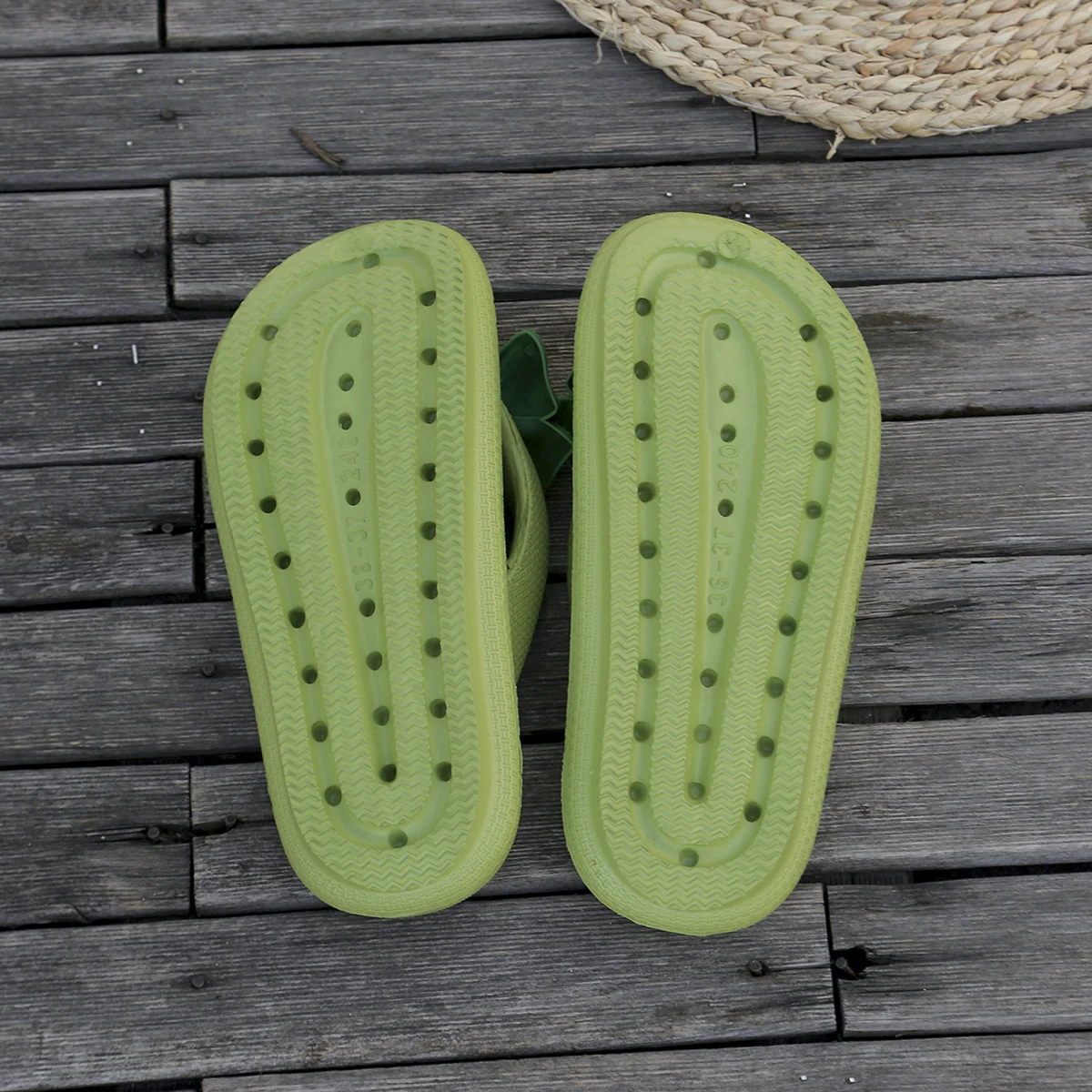 Summer Women Multi-Color Flip Flops Fashion Metallic Teddy Bear Bow Slide Sandal Beach Vacation Home shower Versatile Footwear image 5
