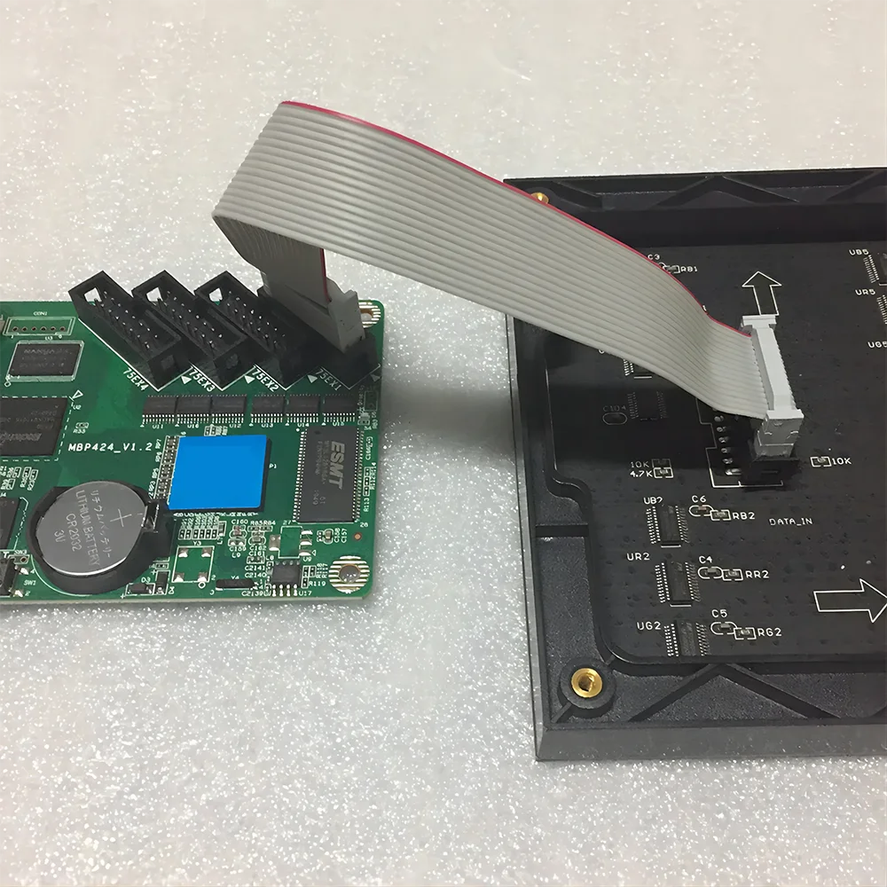 HD-D16 Asynchronous Controller Full Color LED Display Control Card Wifi Mode Can Used For 4xHUB75E LED Control Card