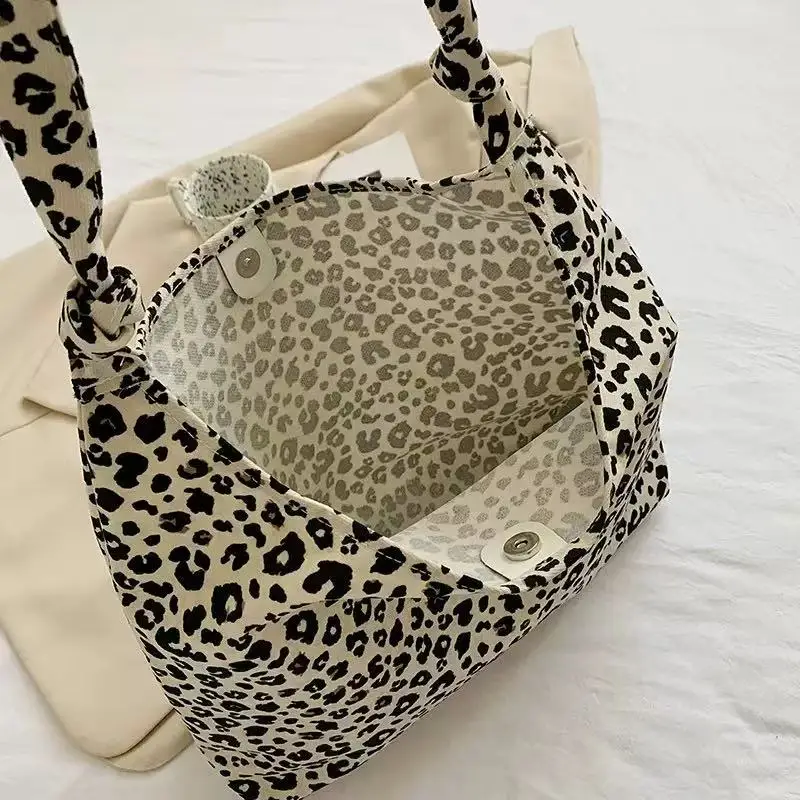 Thumbnail 4 - #36 Best Canvas Shoulder Bags to Buy In 2026