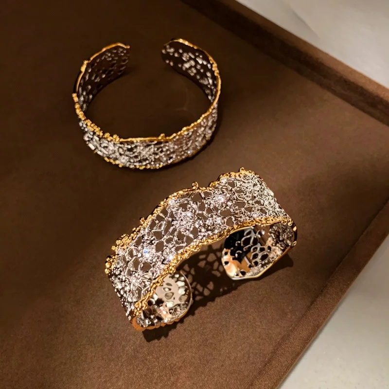 Fashion Irregular Wide Hollow Bangle Light Luxury High-End Texture Bracelet For Women All-Match Hand Jewelry Party Gift