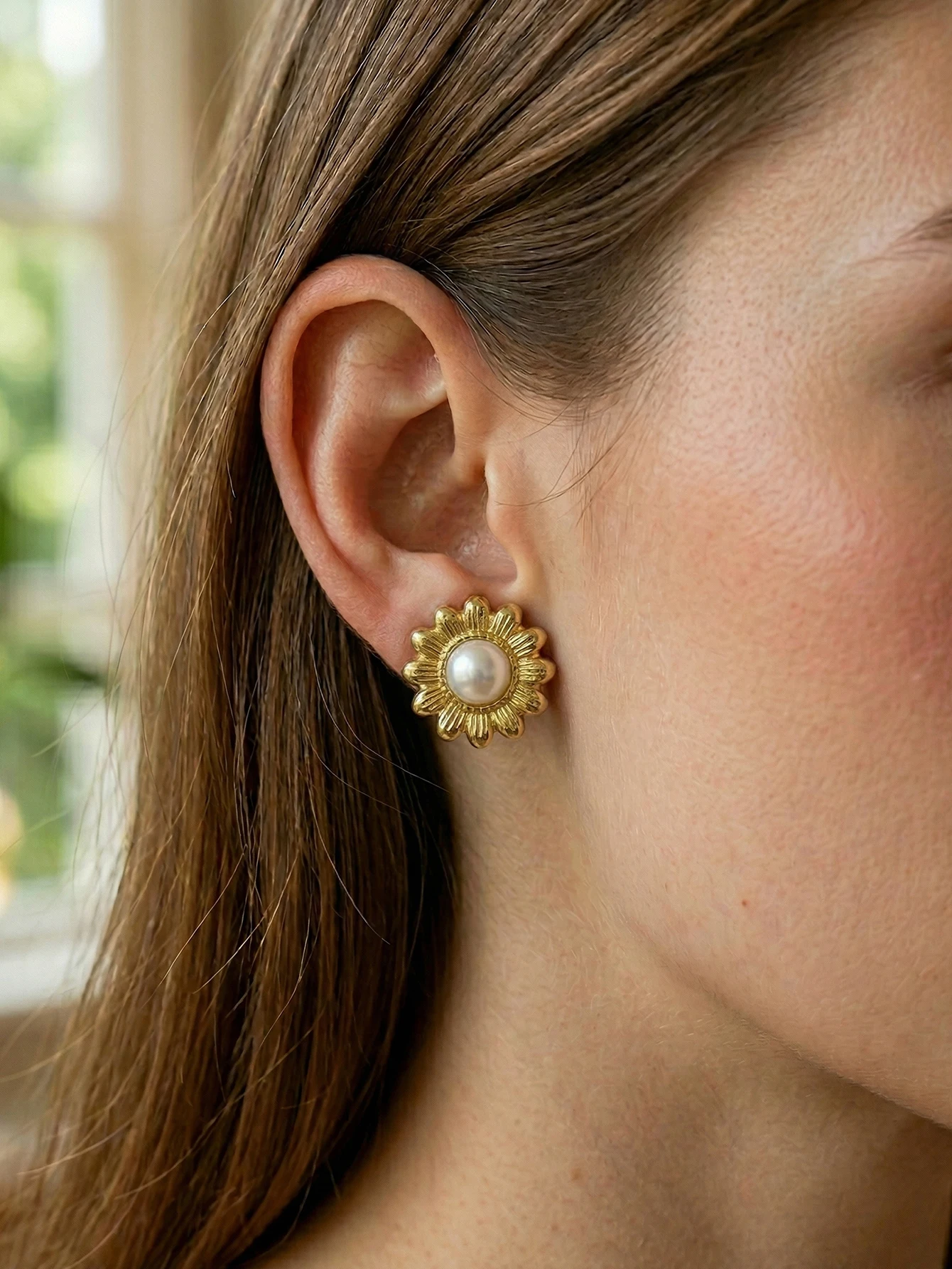 Minimalist Gold Color Stainless Steel Studs Unique Textured Daisy Botanical Earrings Set