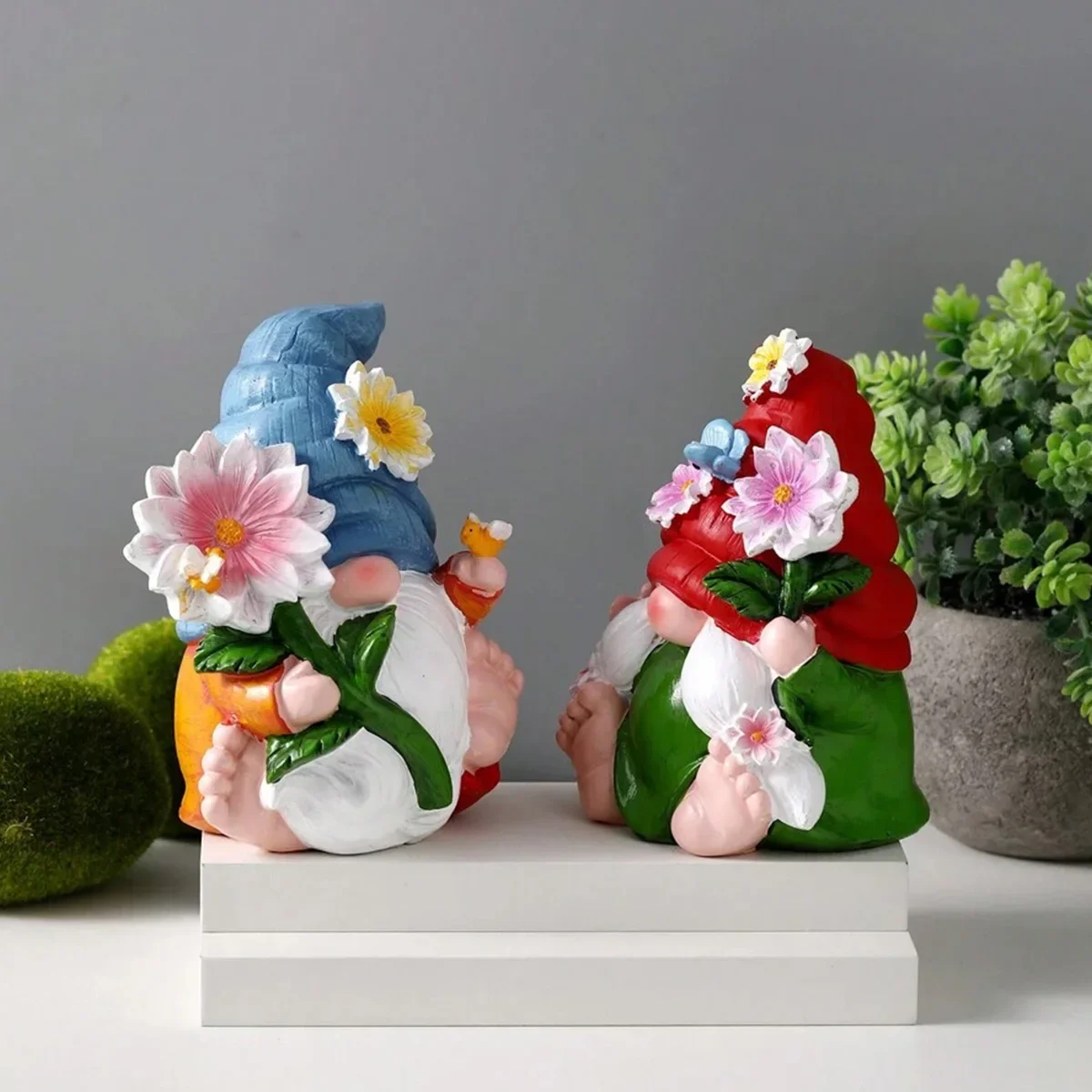 2pcs Resin Garden Gnome Statue Tomte Dwarf Elf Figurine Indoor Outdoor Patio Home Decor Whimsical Craft Gift