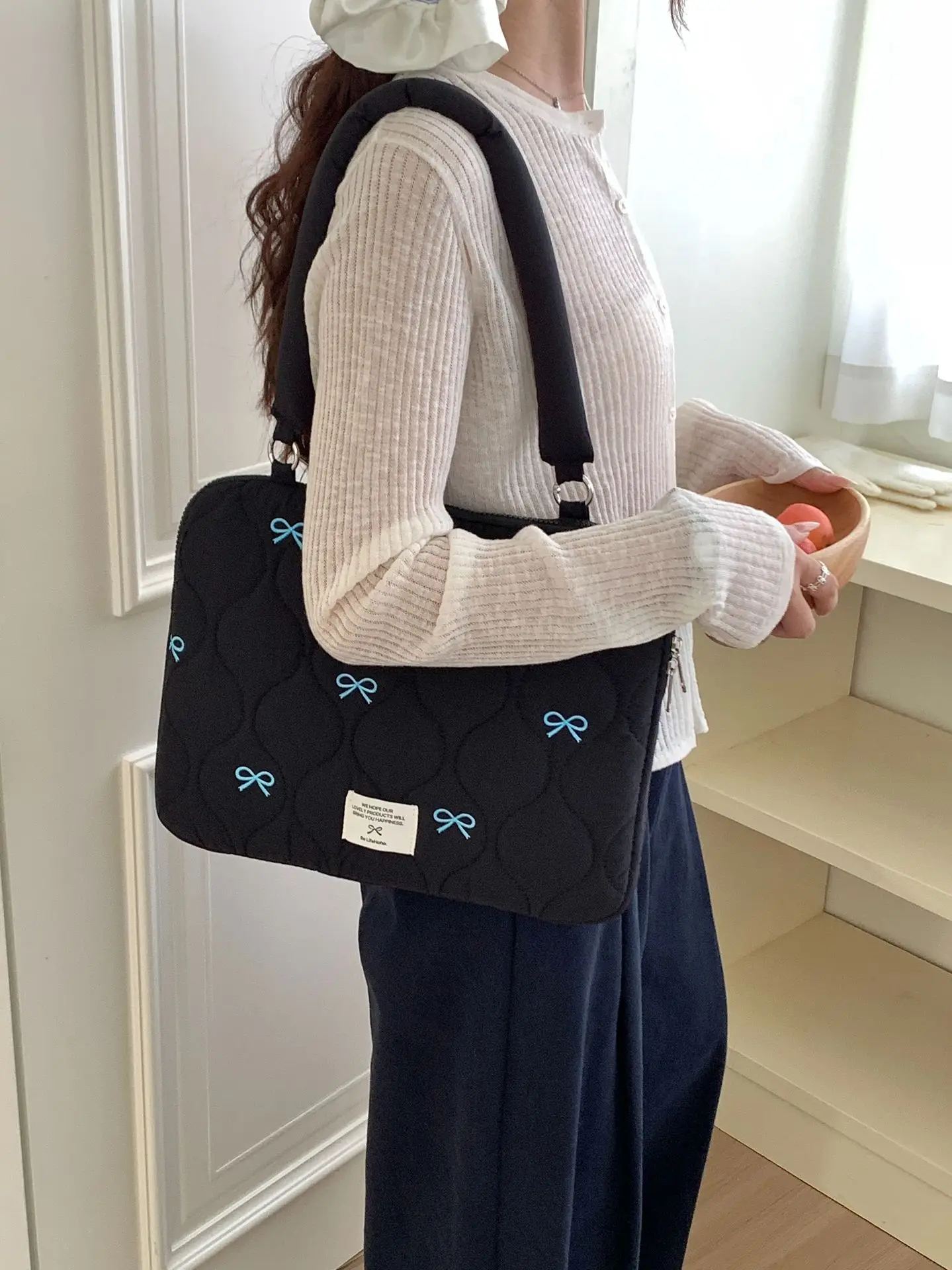 Ins Cute Bowknot Laptop Sleeve Computer Carrying Case 13.3 14 15 15.6 Inch Notebook Pouch Laptop Storage Shoulder Bag