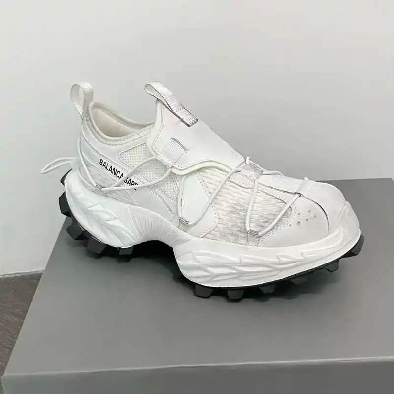 

Sporty Vintage Mountain Climbing Women's Shoes Thick Bottom Casual Sneakers Fashionable Korean Style Low Cut Comfortable