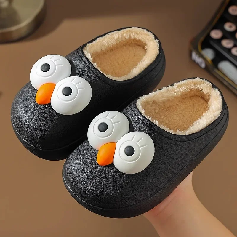 

Домашняя непромокаемая и противоскользящая детская меховая обувь, хлопковые тапочки, детский новый стиль 2025 года для мальчиков и девочек, осень и зима