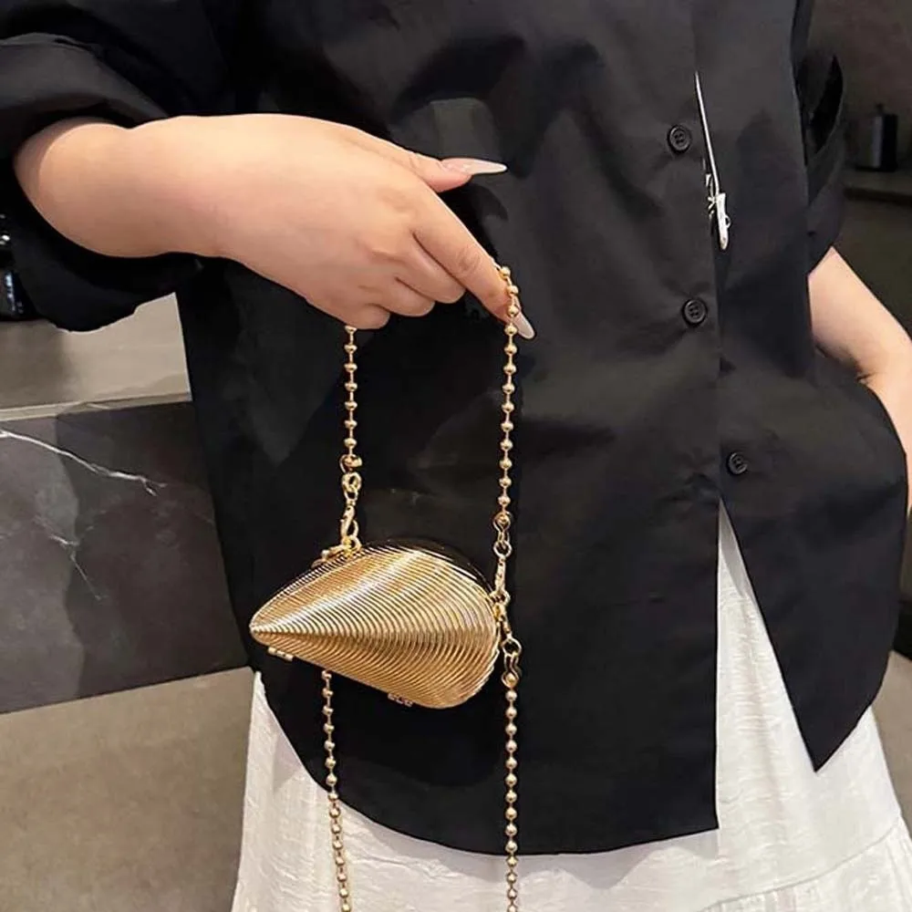 

Shoulder Bag Elegant Banquet Chain Bag Luxury Silver Ladies Crossbody Bag Mini 3D Metal Shell Handbag Party