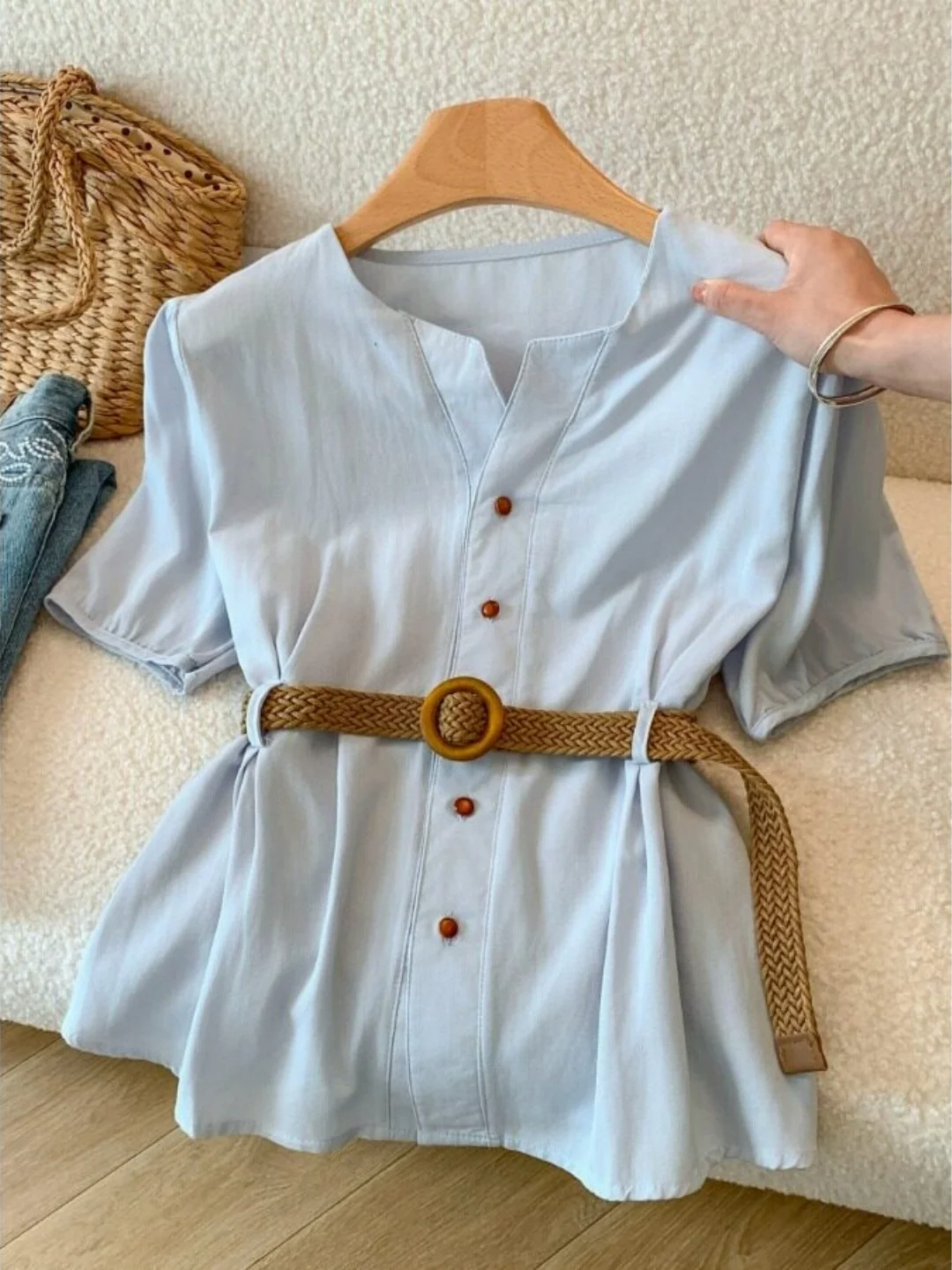 

Blue V-neck Shirt Women's Slimming Design Short Sleeve Waist-cinching Summer New Style French Style Loose Fit Polyester Blend