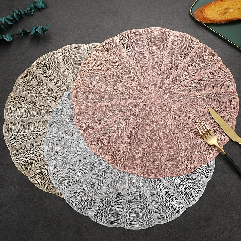 4PCS PVC Western Placemat 38cm Round Heat insulation pad anti-slip hollowed gold sliver table mat cover