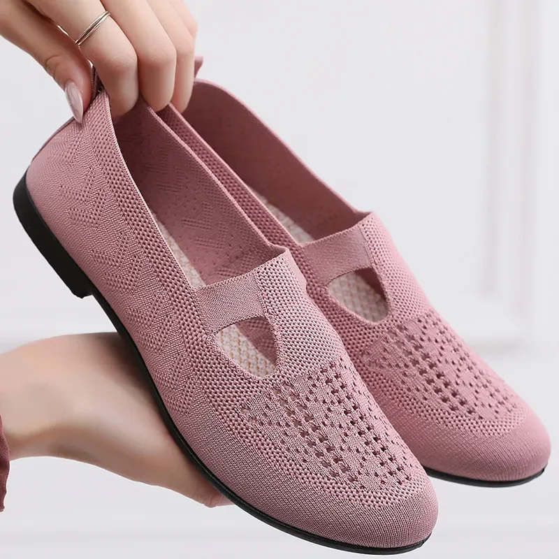 

Summer Shoes for Women Fashionable Breathable Mesh Lightweight Mother Shoe Flat Non Slip Comfort Sneaker Loafers Zapatillas Muje
