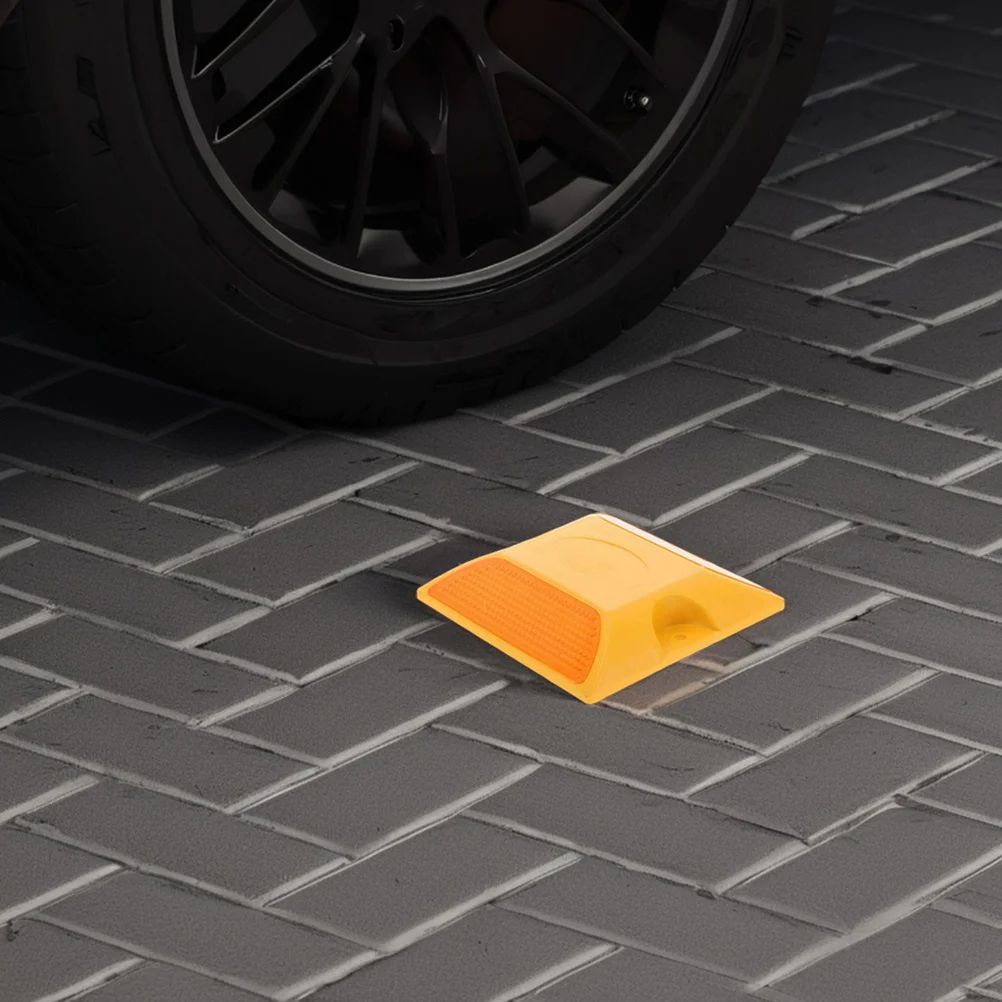 2Pcs Traffic Road Studs Reflective Pavement Markers for Street Safety High Visibility Night Driving Reflectors Reusable Plastic