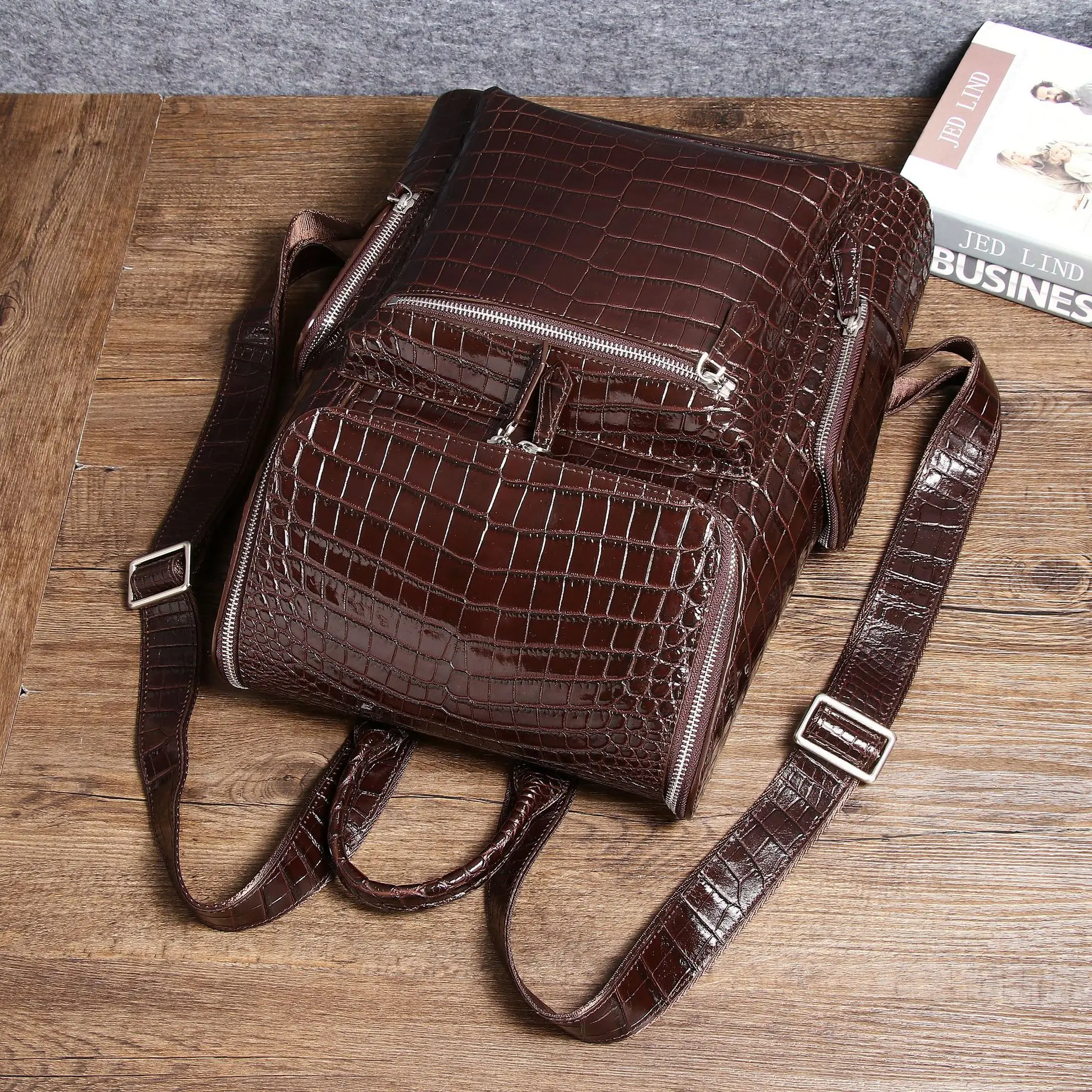 New Brand Crocodile Alligator Pattern Genuine Leather Men Backpacks Real Natural Leather Backpack Boy Luxury Computer Laptop Bag