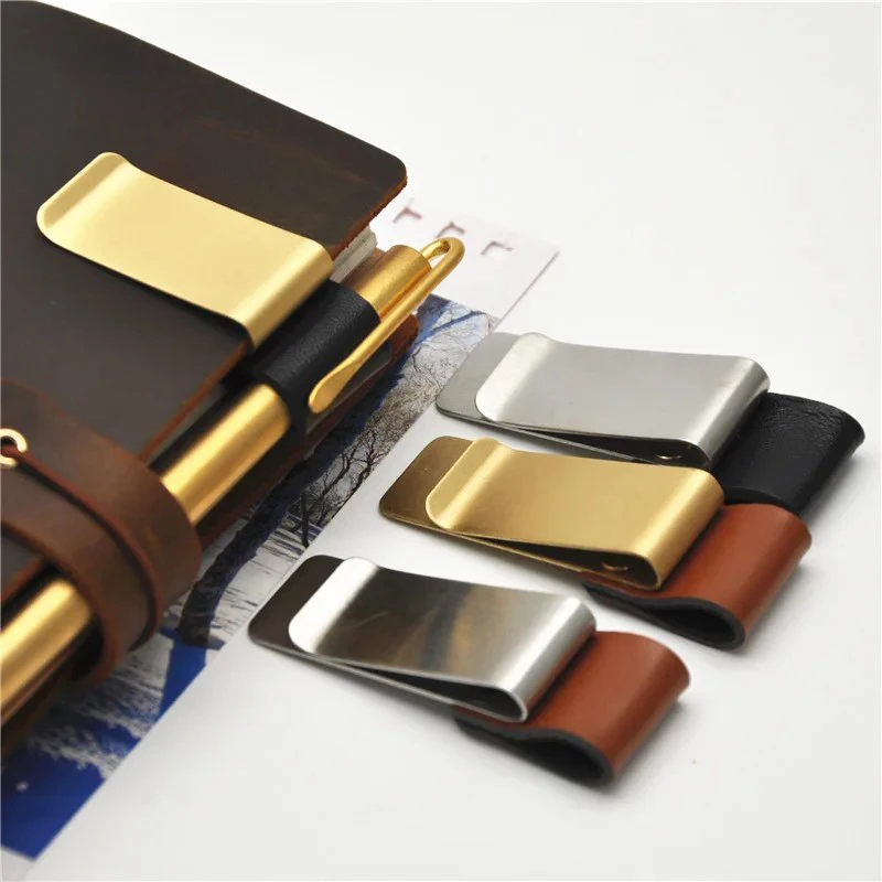 

1Pcs Stainless Steel PU Leather Pen Holder Pencil Clamps Notebook Bookmark Practical Organizer Clip Pen Holder Office Stationary