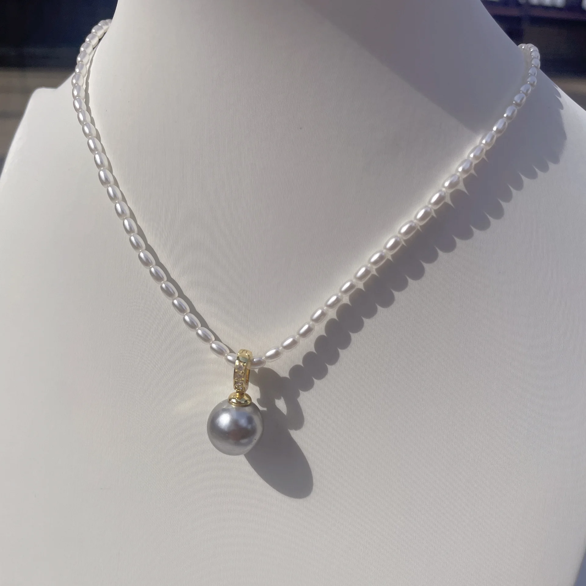 2-3mm Tiny Rice Pearl Necklace, Australian White Flawless Strong Luster Faux Pearl Strand, 45cm Length New Arrival for Women