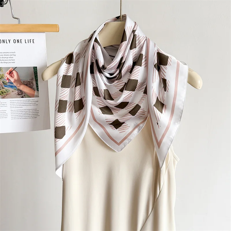 

Long Scarf Women Shawl Wrap Print Plaid Bandana Kerchief Sun Block Stylish Light Breathable Casual Outdoor Neckerchief