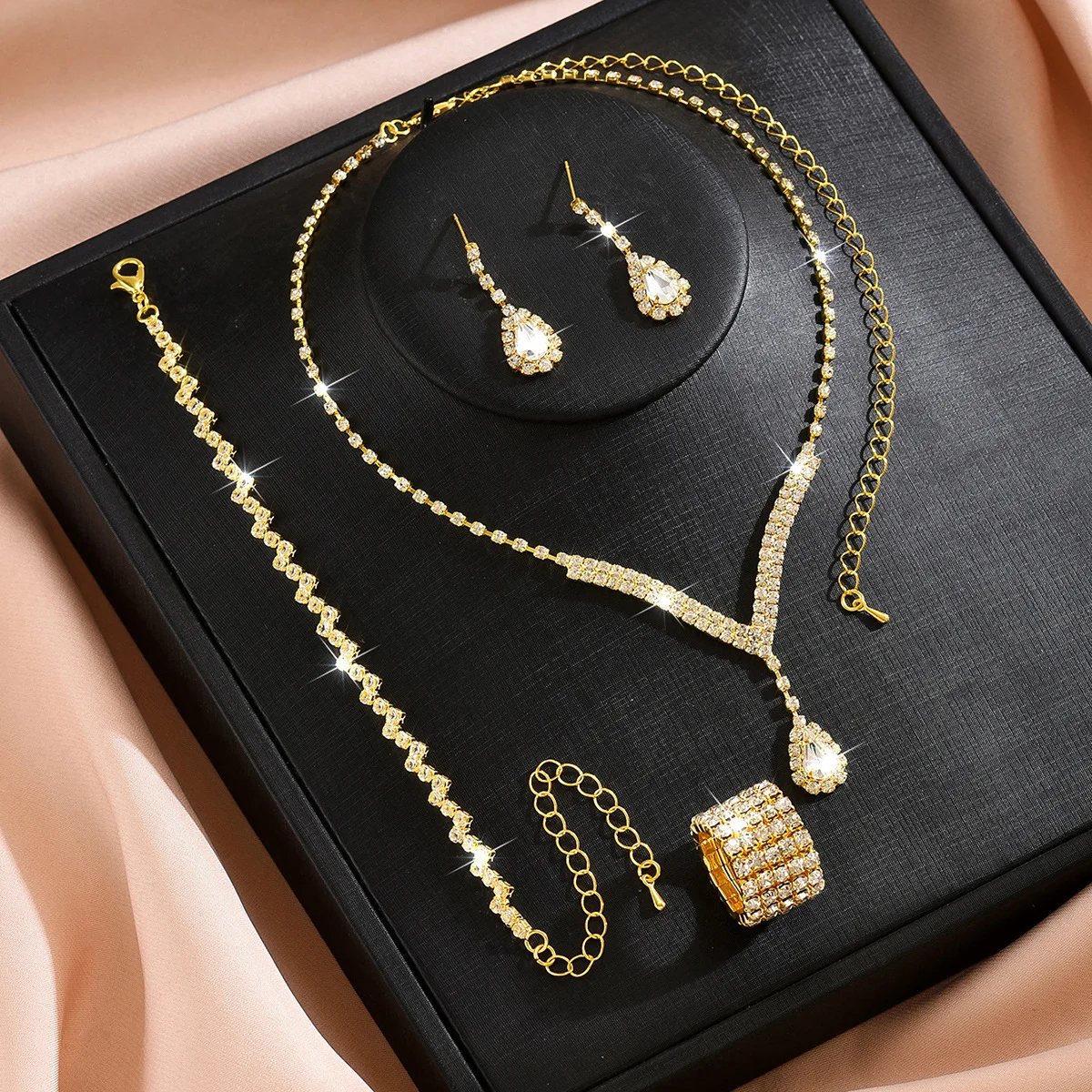 2pcs Eco-Friendly Rhinestone Necklace and Earrings Set
