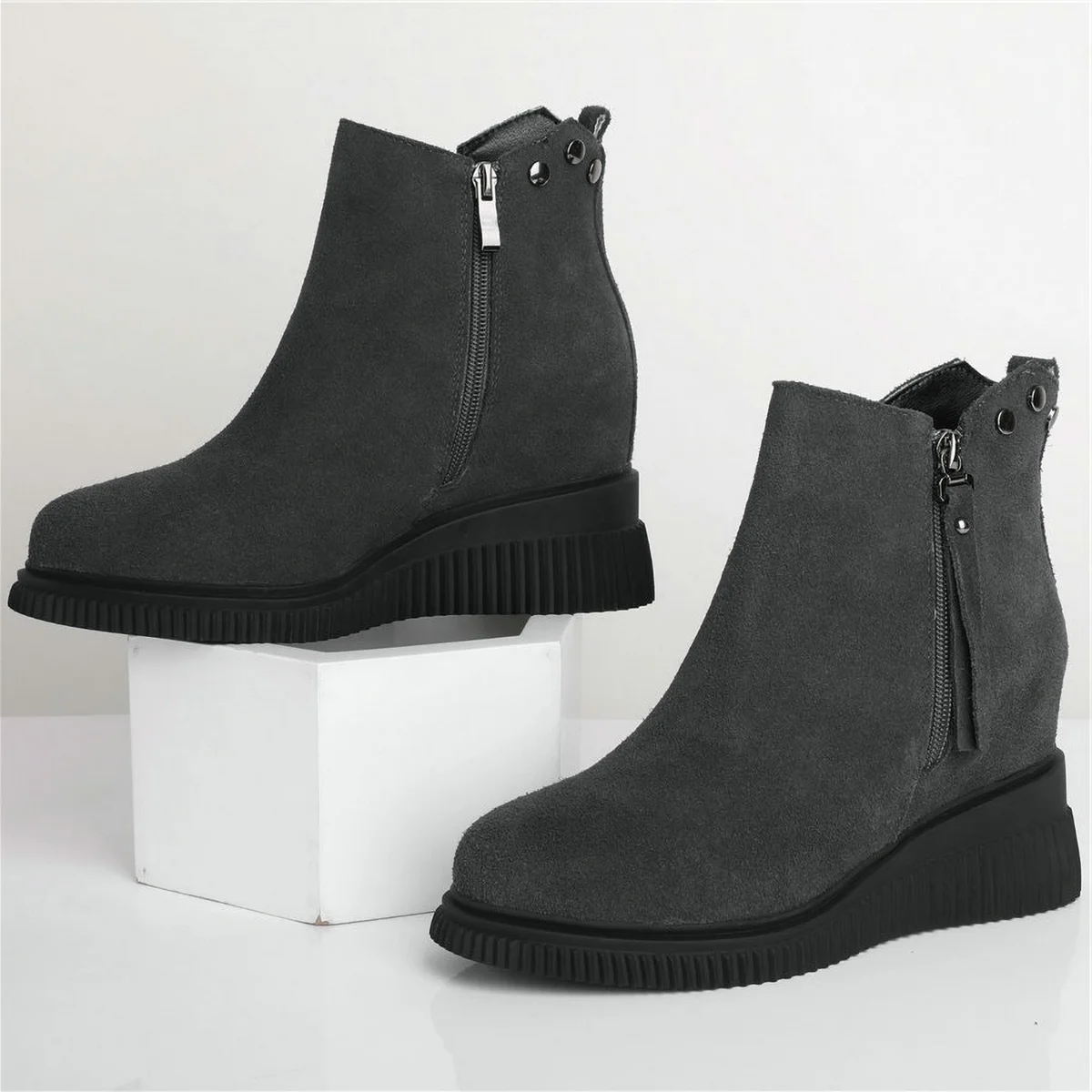 

Winter Height Increasing Chunky Sneakers Women Genuine Leather Wedges High Heel Snow Boots Round Toe Platform Pumps Casual Shoes
