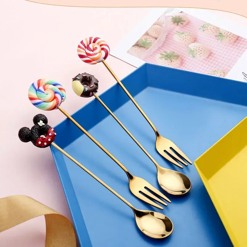 Cuchara pequeña de dibujos animados para mujer y niño, tenedor de postre de acero inoxidable, piruleta arcoíris, rosquilla, Macaron, regalo de Año