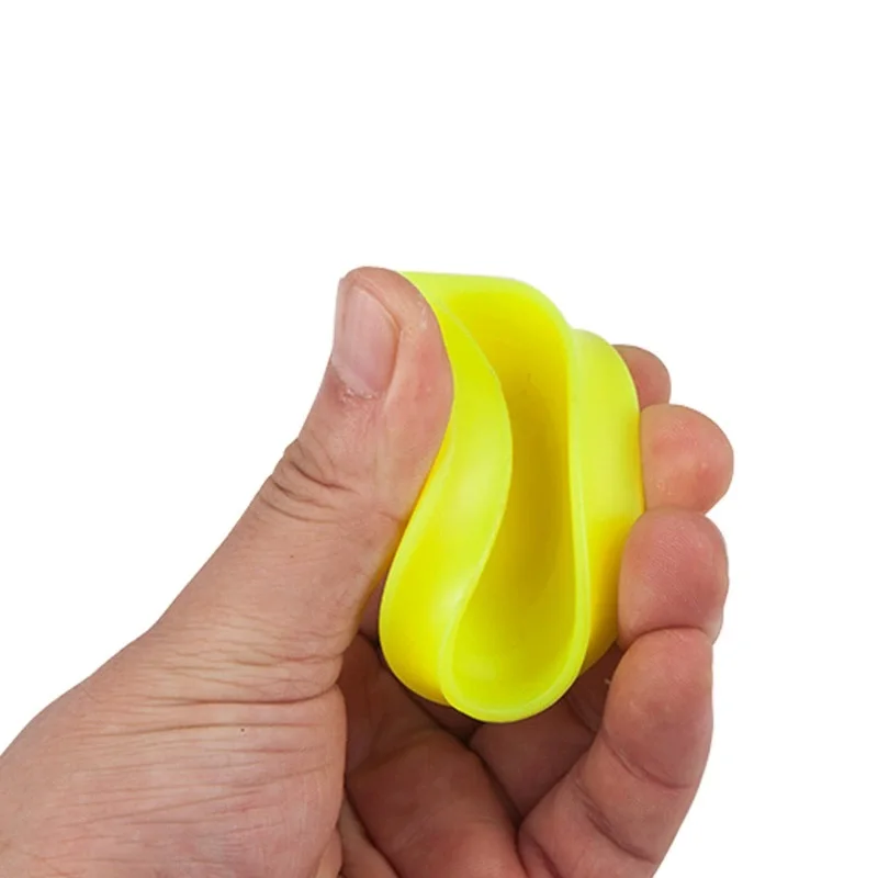 Mini Silikon-Flugscheibe Lustiges Hunde- und Katzenspielzeug Hundespiel Fliegende Scheiben Bissresistent Welpentraining Interaktives Haustierzubehör – Detail 3