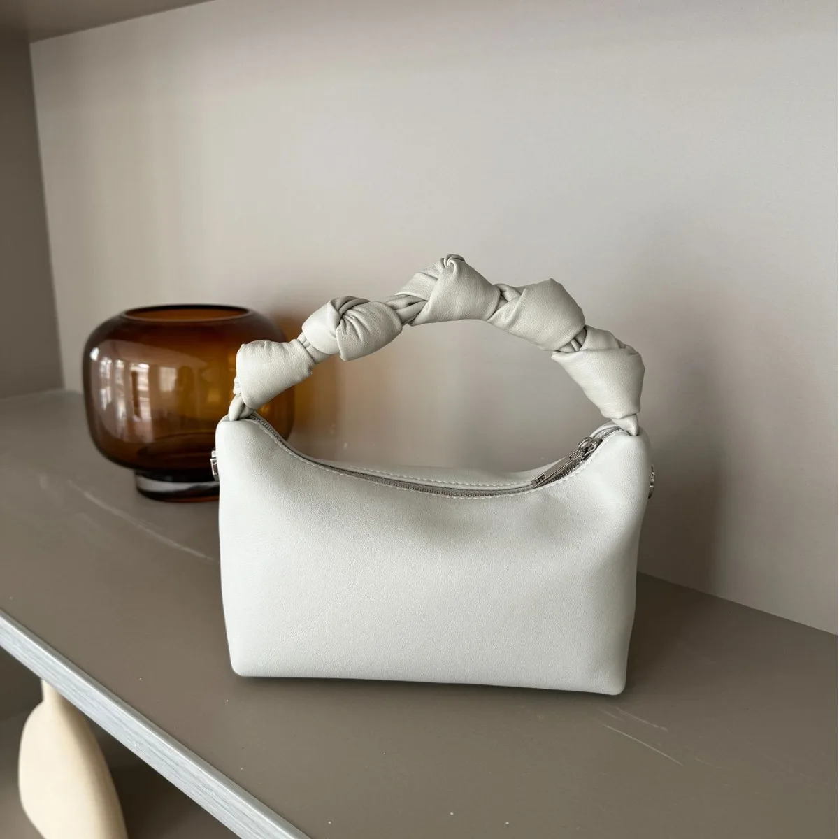 FIRMRANCH Classic Black White Solid Color High Quality Soft Cowhide Knot Design Female Elegant Handheld Cloud Bag Diagonal Purse