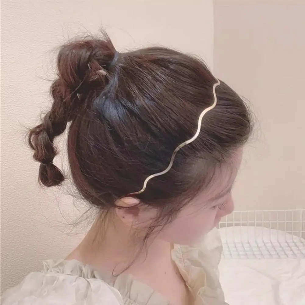 Women Metal Headband Geometry Wave Shape Hair Hoop Non-Slip Elastic Gold And Silver Design Bang Hairband Lady Hair Accessories