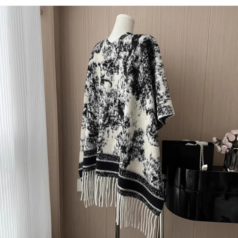 Women Vintage Reversible Cape Shawl Jacket Cashmere Fringe Scarf Winter Long Knitted Shawl Warm Windproof Female Traveling Wraps