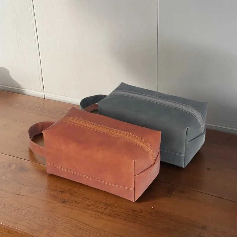 Crazy Horse Leather Large Capacity Toiletry Bag Waterproof Makeup Pouch Retro Men's Wash Premium bag Handled Cosmetic Organizer