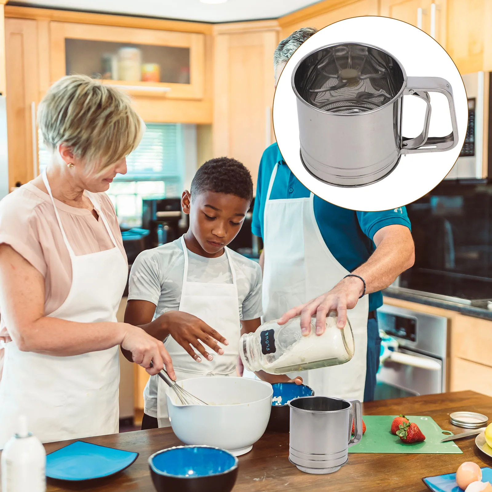 

Durable 2.5 Cup Stainless Steel Baking Sifter Multifunctional Fine Mesh Strainer for Smooth Flour Sugar Baking Sifter