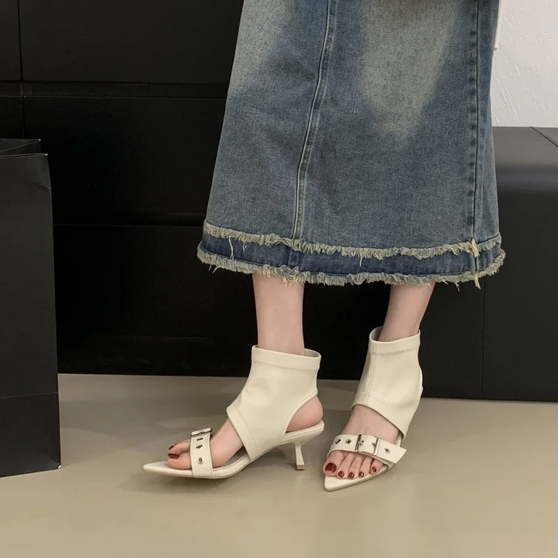 

Модные сандалии, ботинки, женская обувь, летние короткие ботинки на высоком каблуке с пряжкой, винтажные ботильоны с открытым носком, черный абрикос