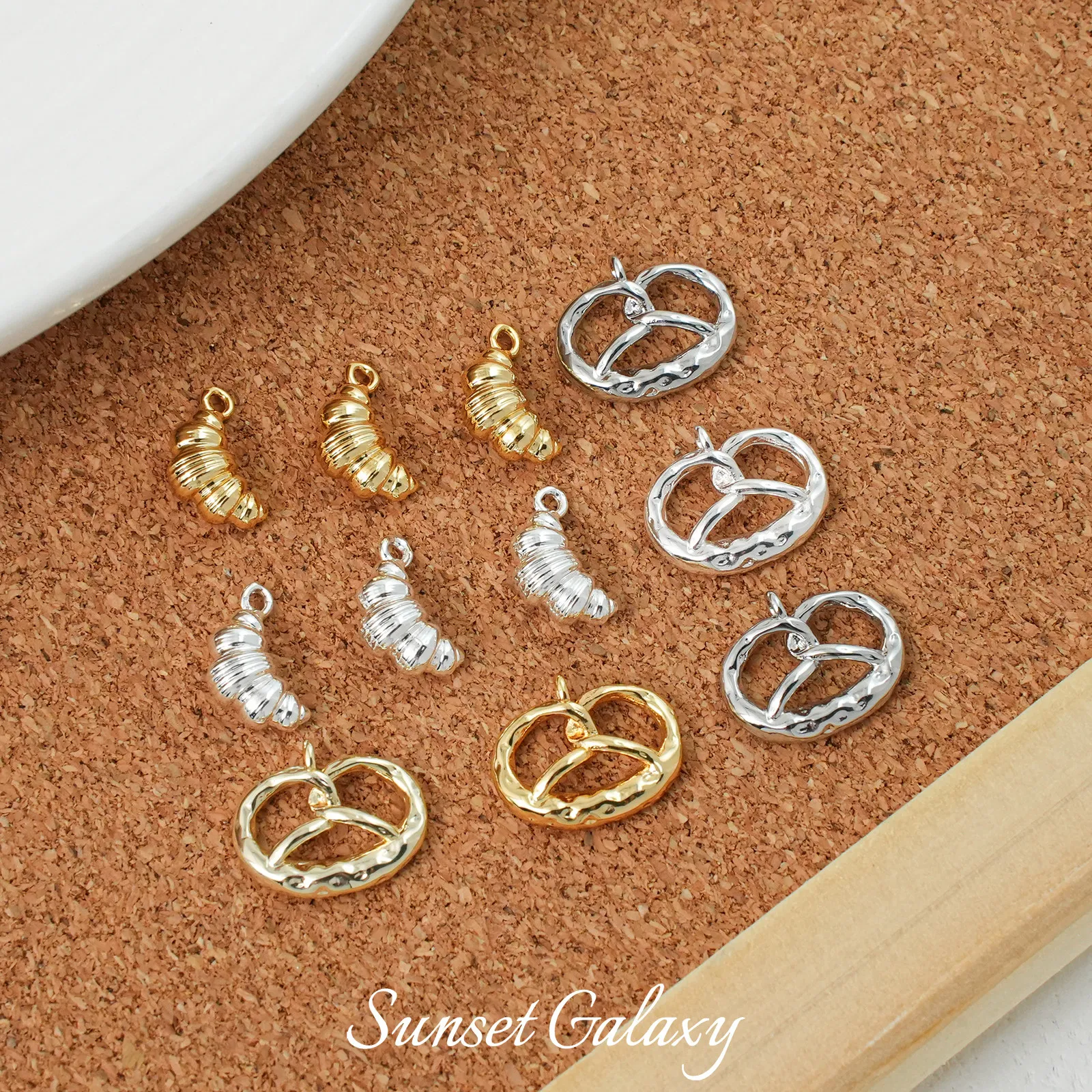 18K Gold Plated Water Knot Croissant Charms Minimalist All-match Autumn Winter DIY Jewelry Findings