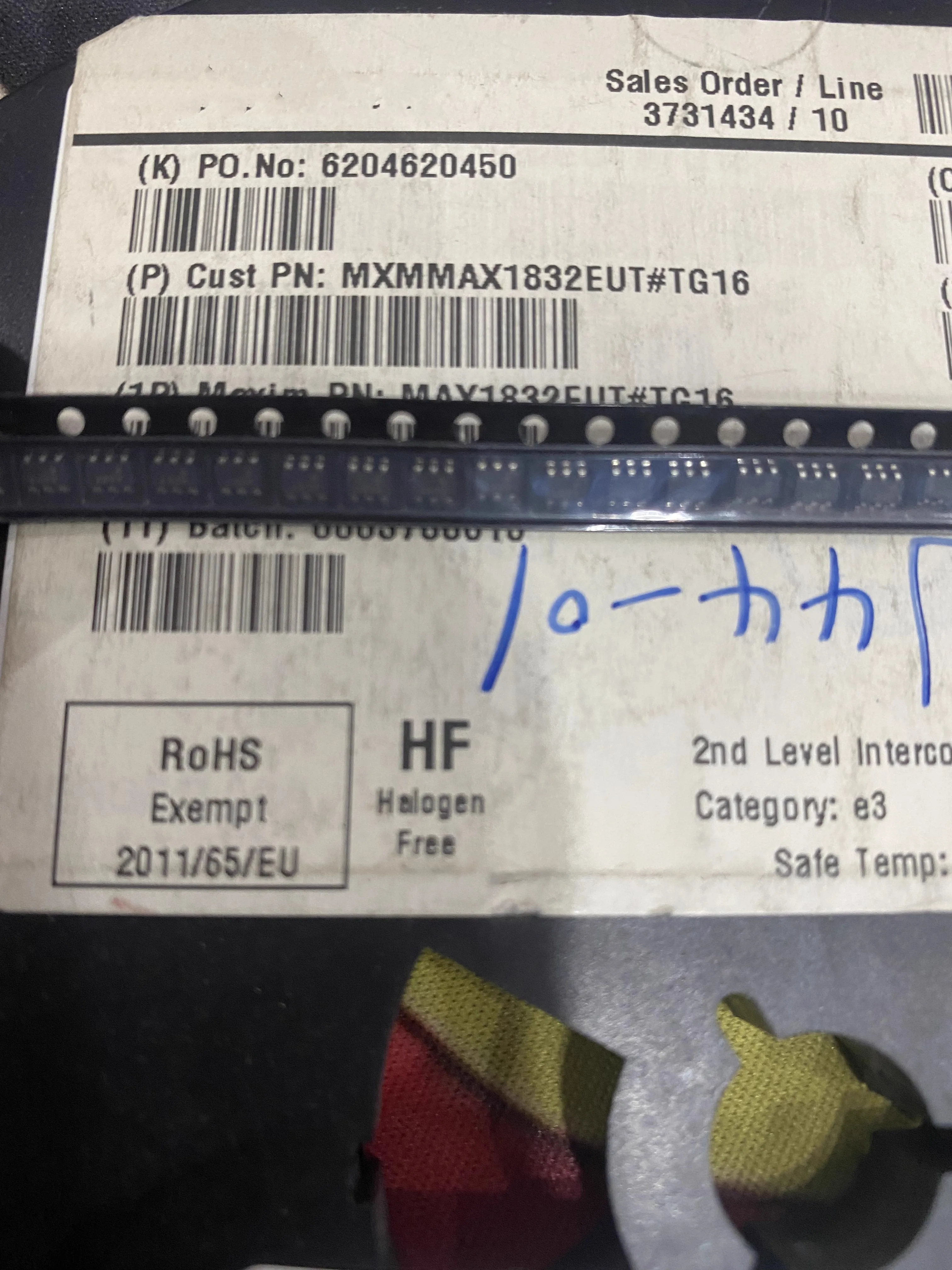 

10 шт. новый оригинальный MAX1832EUT # TG16