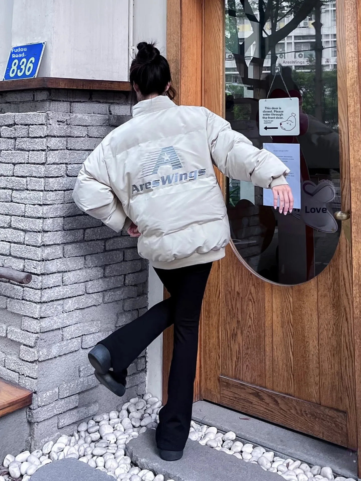 

Утепленная хлопковая куртка с американской вышивкой и надписями, теплая парная дутая куртка для мужчин и женщин, зимняя, с воротником-стойкой, модная, в бейсбольном стиле