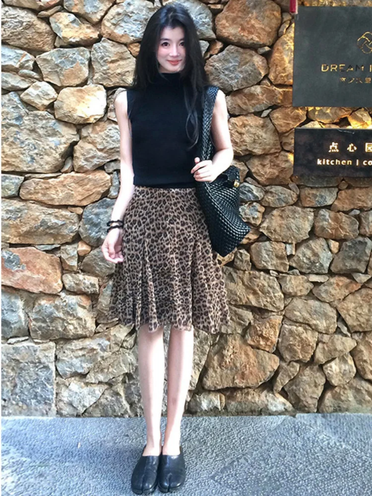 

2026 New Women Elegant Two Piece Set High Neck Sleeveless Tank Top Chiffon Leopard Print Skirt Slim Fit Fashion Commute Outfit